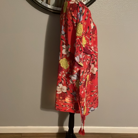 JOHNNY WAS JADE SILK FLORAL TOP . - Picture 3 of 9